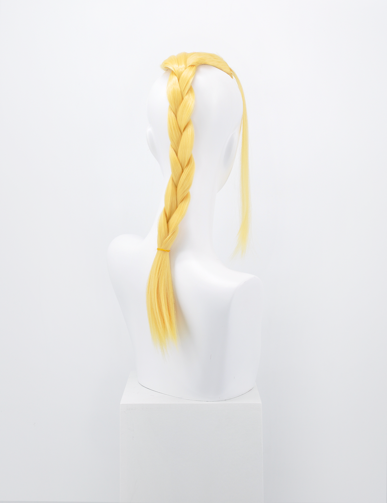 PERRUQUE BLONDE AVEC TRESSE