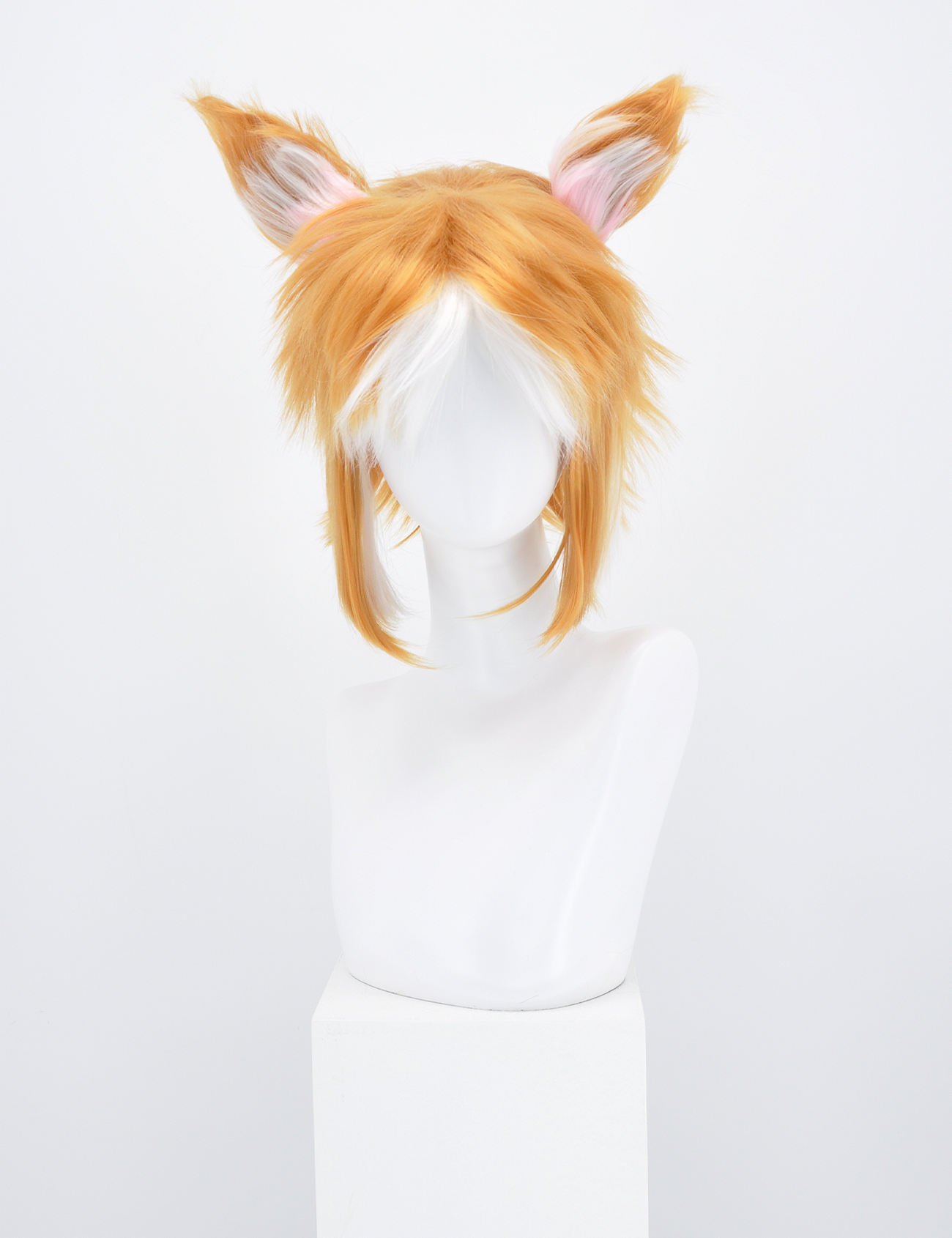 PERRUQUE COURTE AVEC OREILLES