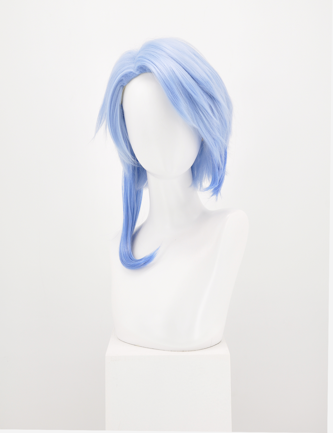 PERRUQUE BLEU CIEL AVEC QUEUE