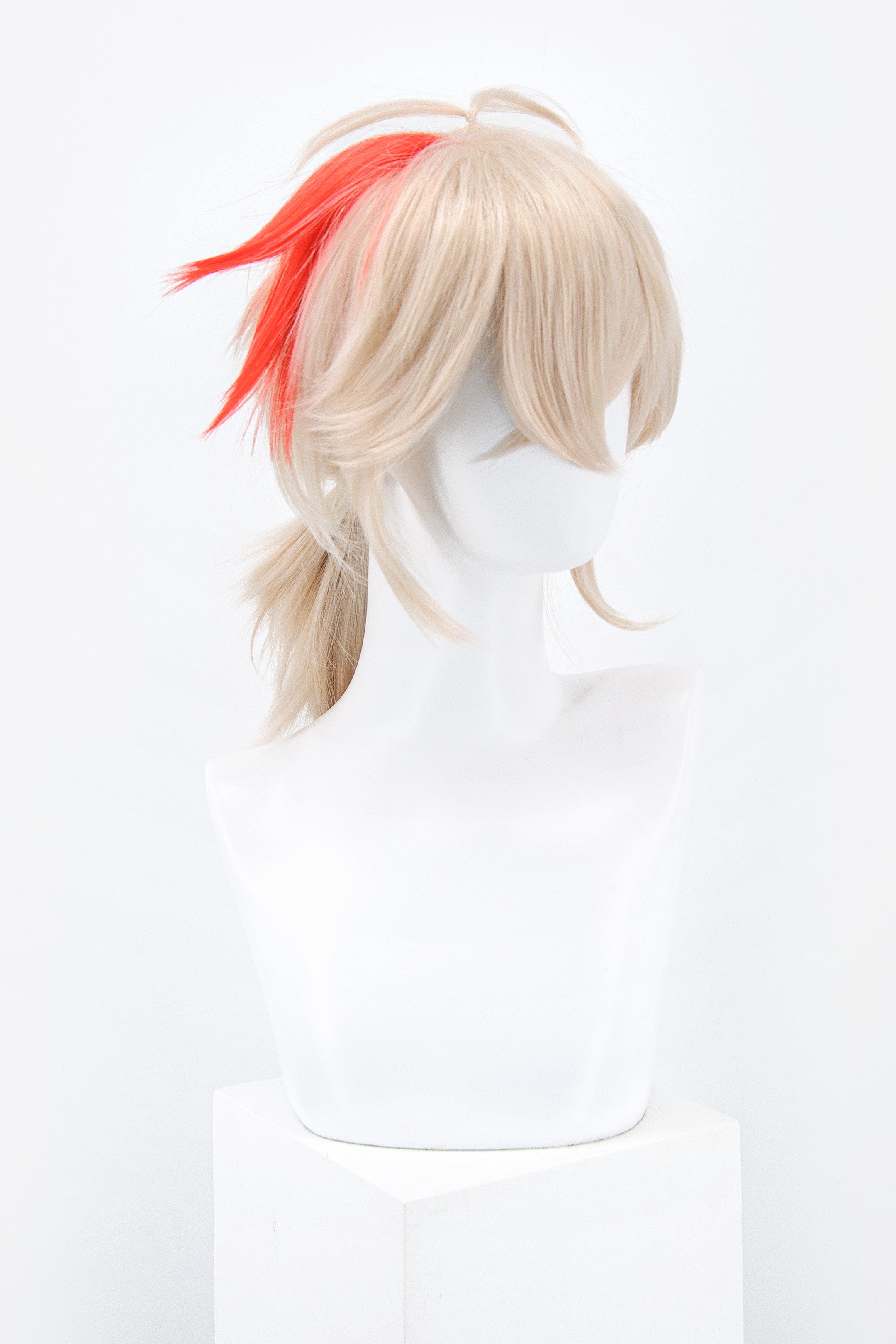 SANDY BLOND/RED WIG