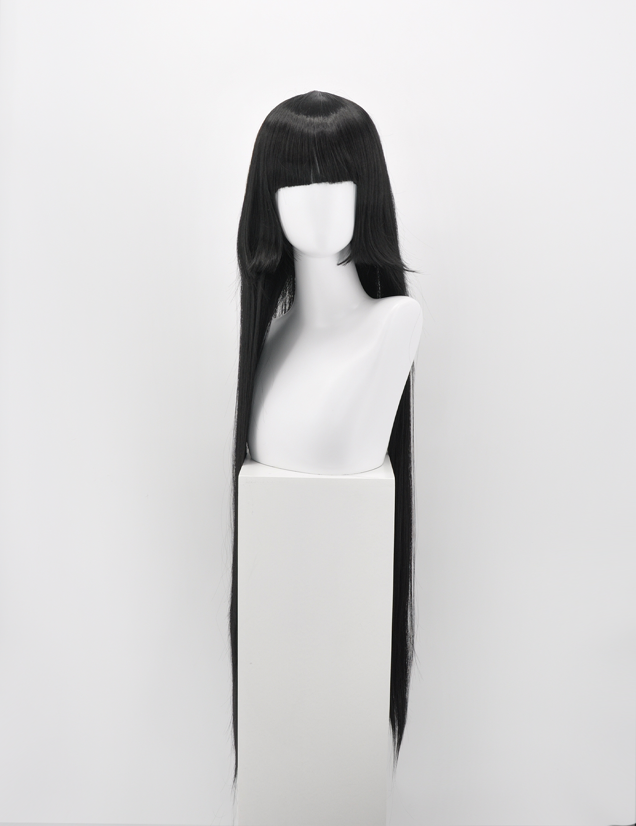 BLACK EXTRA LONG WITH WITH BLUNT FRINGE