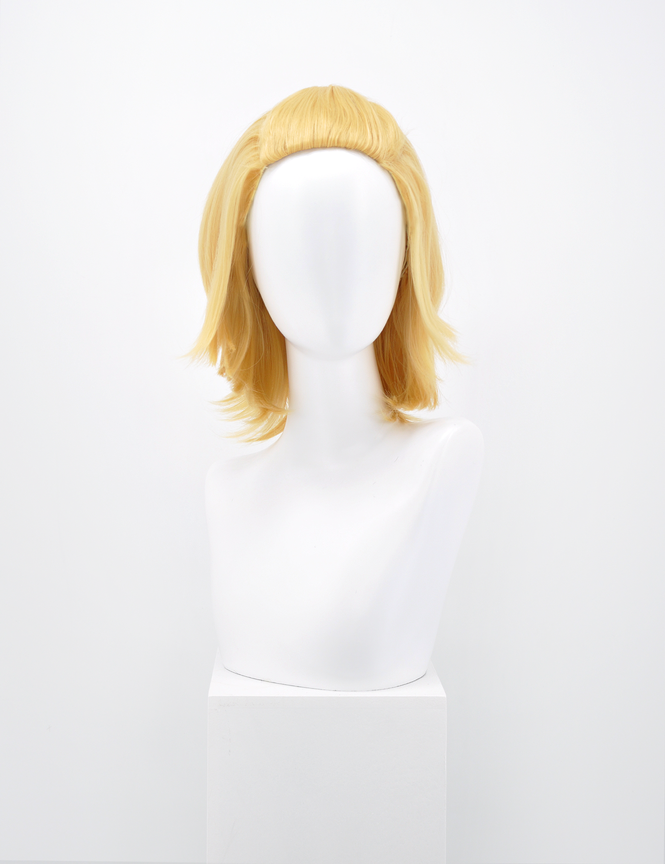 FRINGELESS BLOND WIG