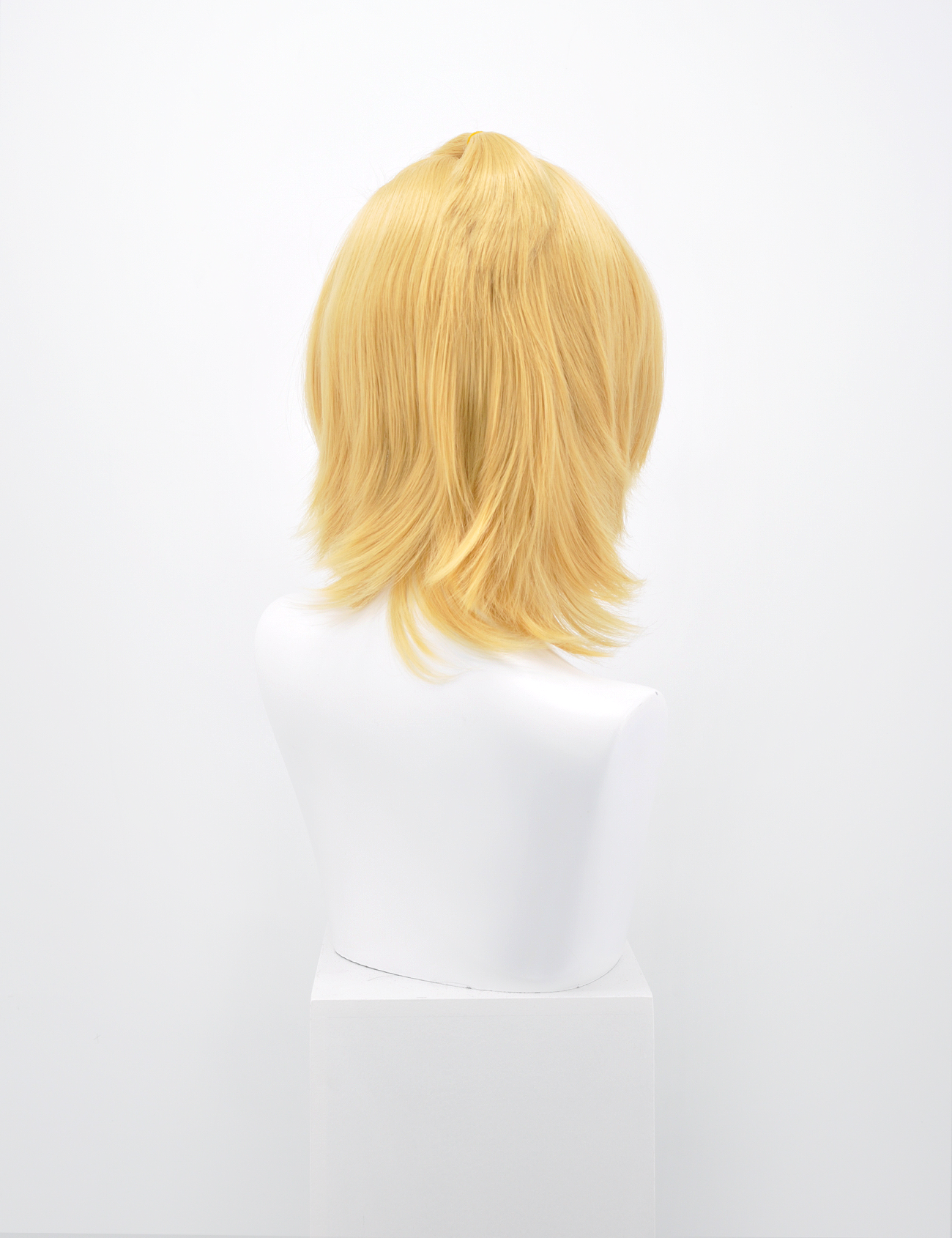 FRINGELESS BLOND WIG