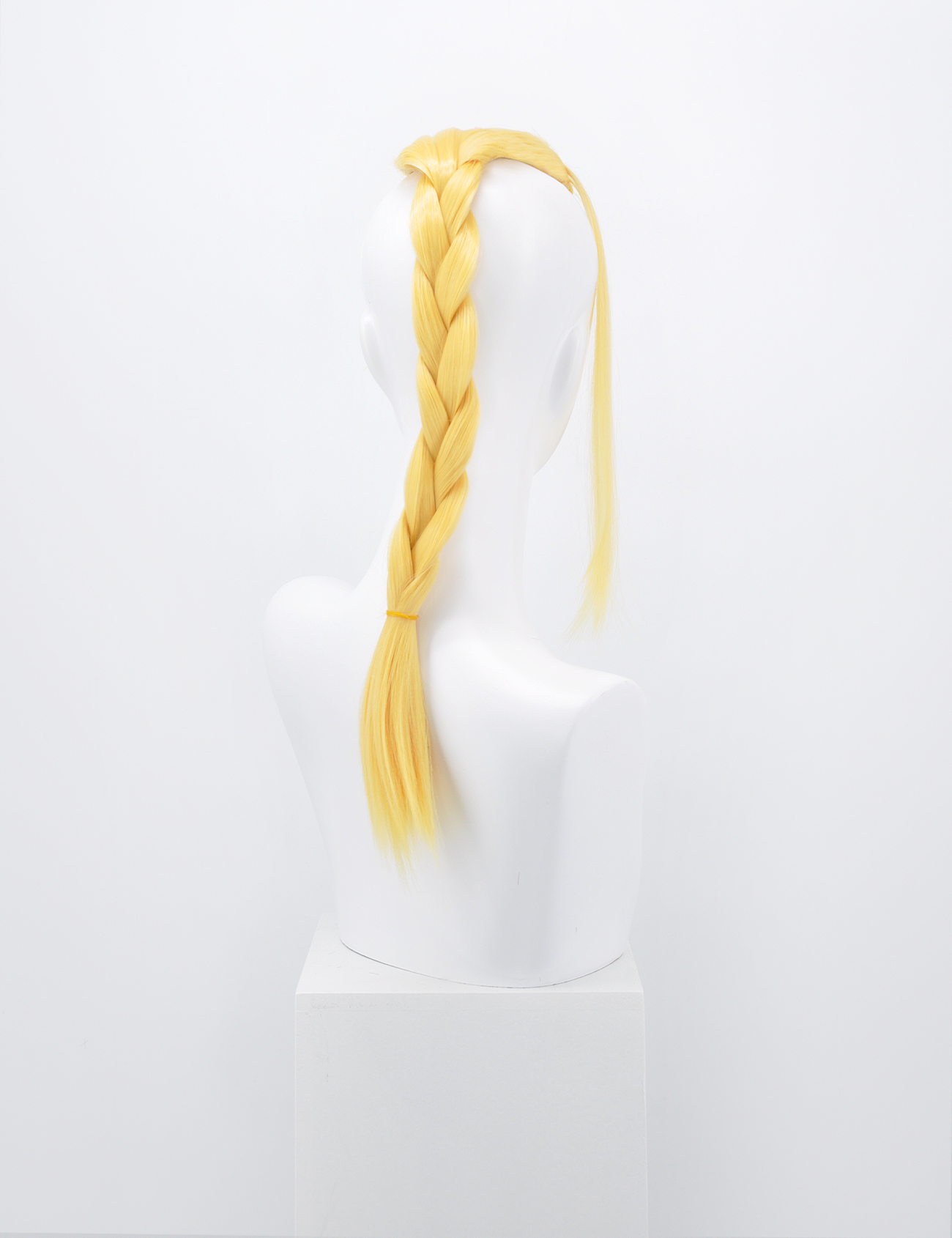 BLOND WIG WITH BRAID