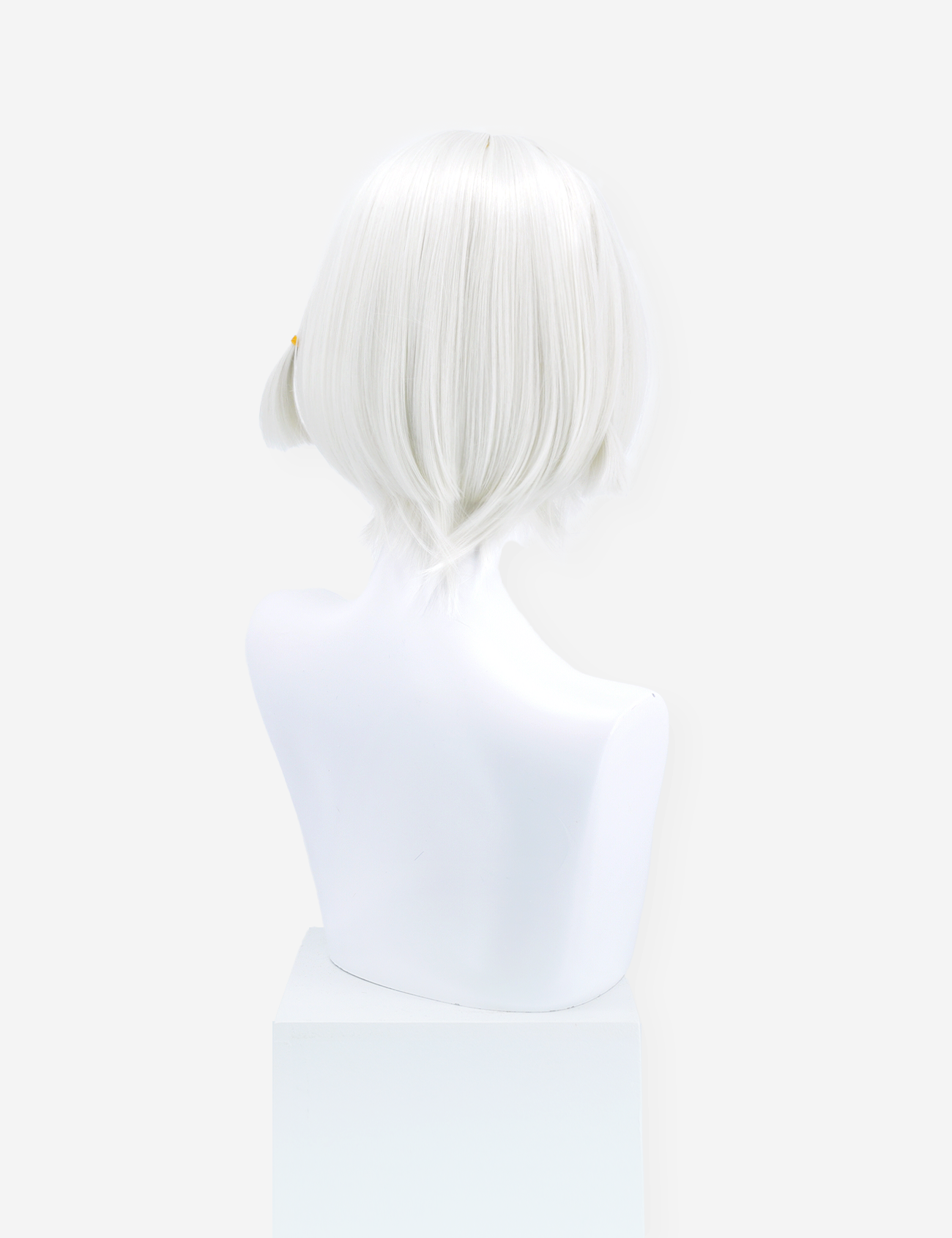 SHORT WHITE WIG