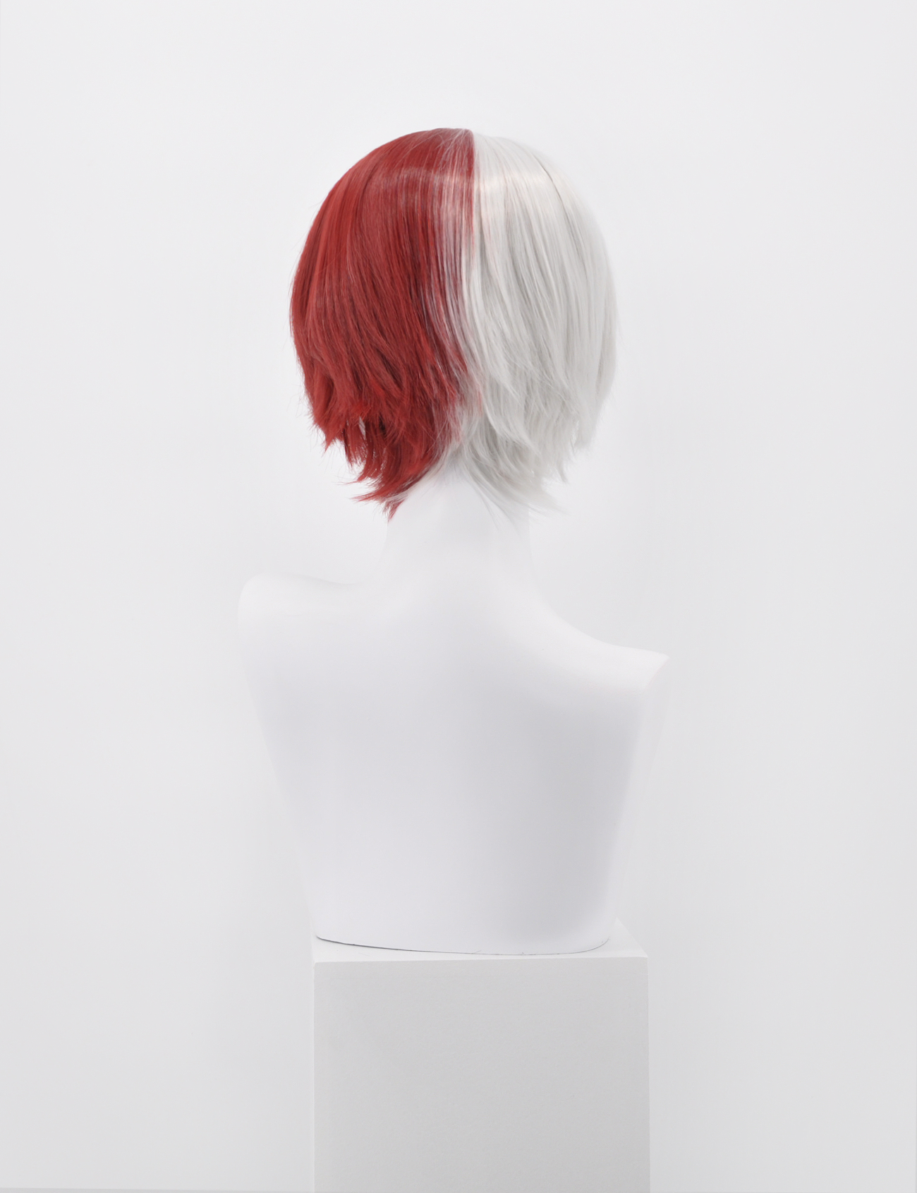 SILVER/RED SHORT WIG