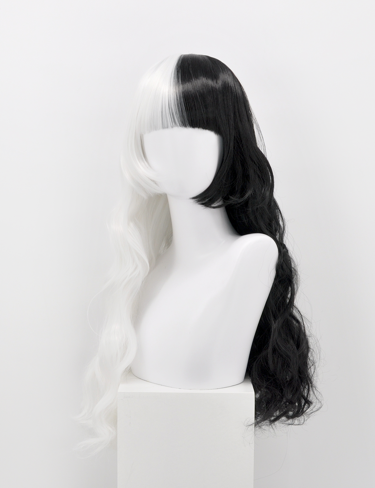 LONG WAVY BLACK/WHITE WIG