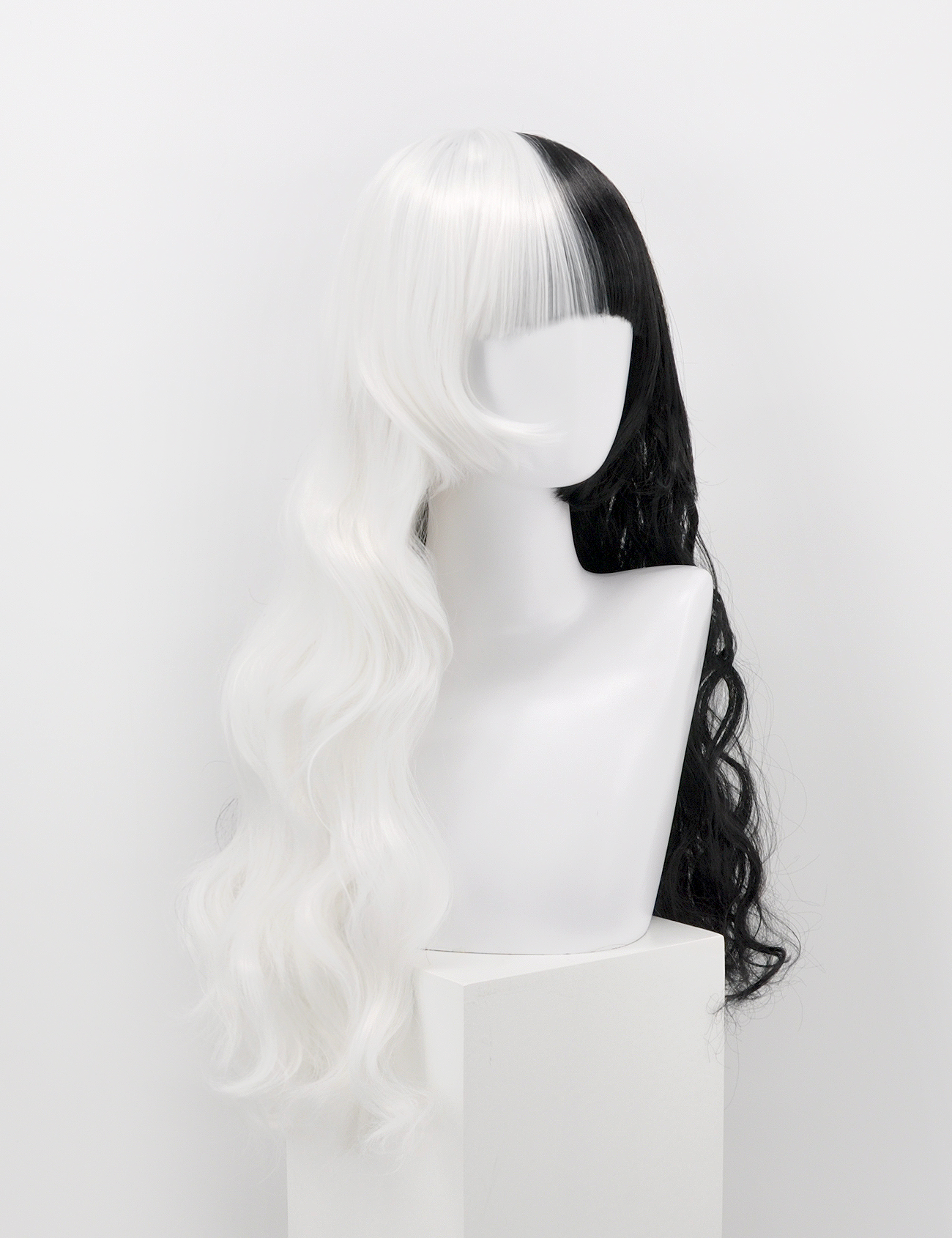 LONG WAVY BLACK/WHITE WIG