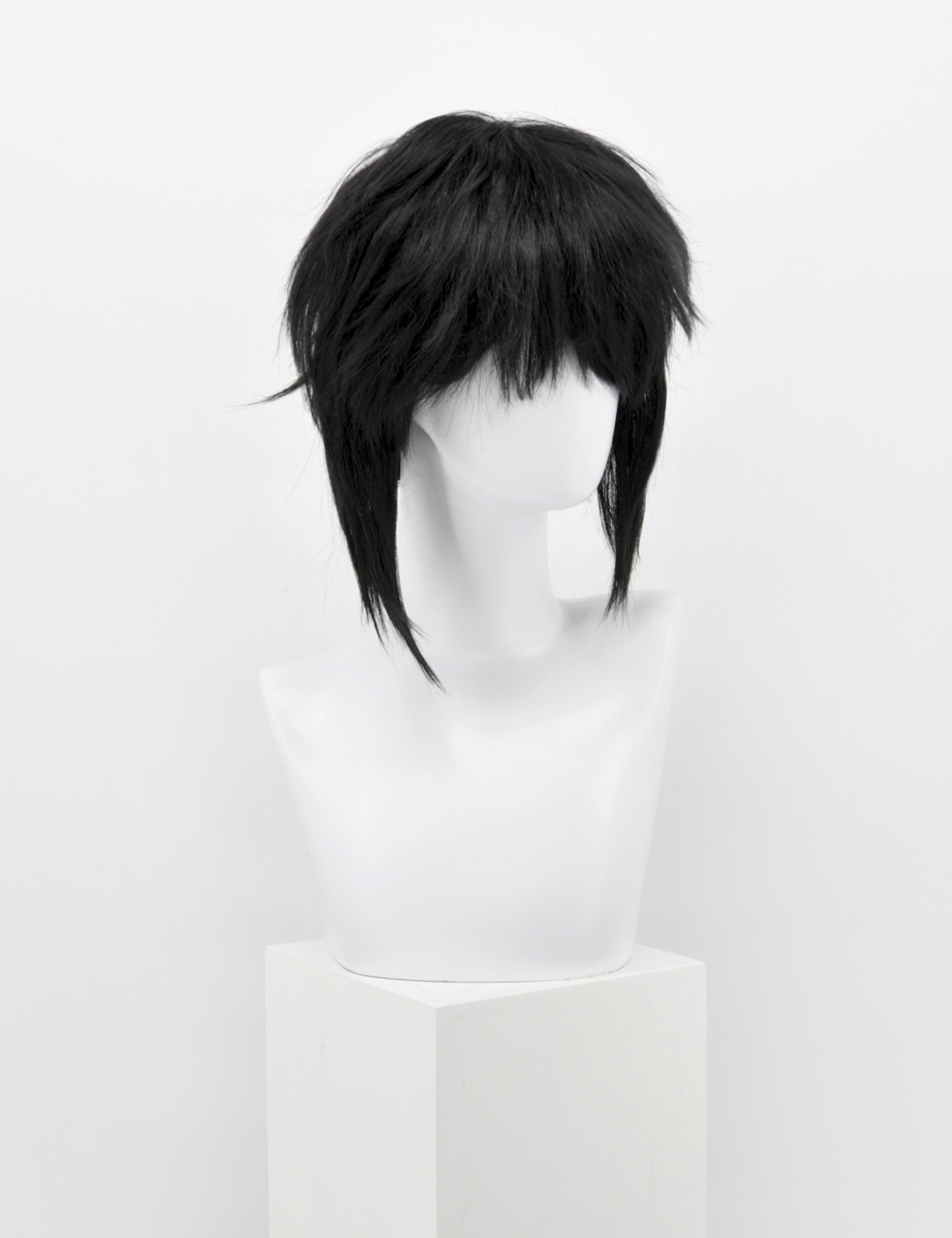 LAYERED BLACK WIG