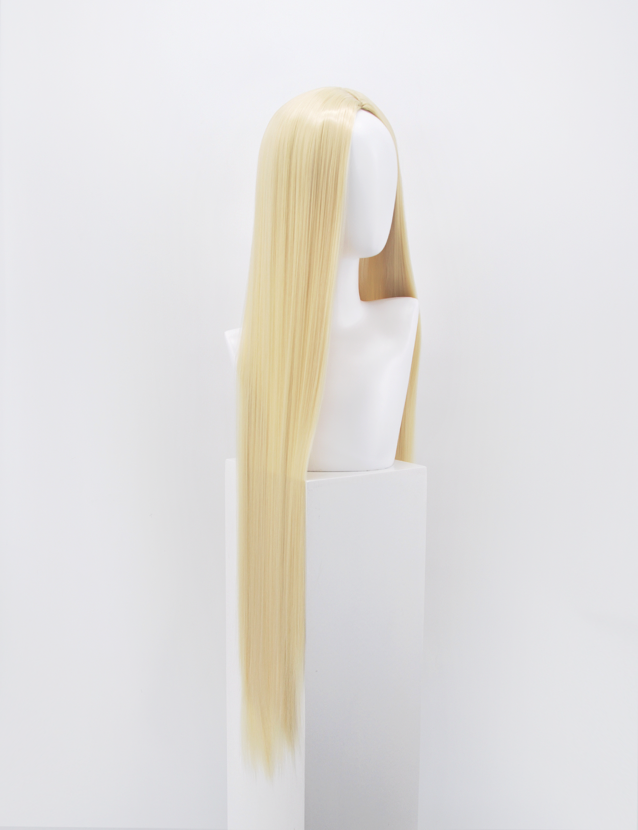 FRINGELESS EXTRA LONG BLOND WIG