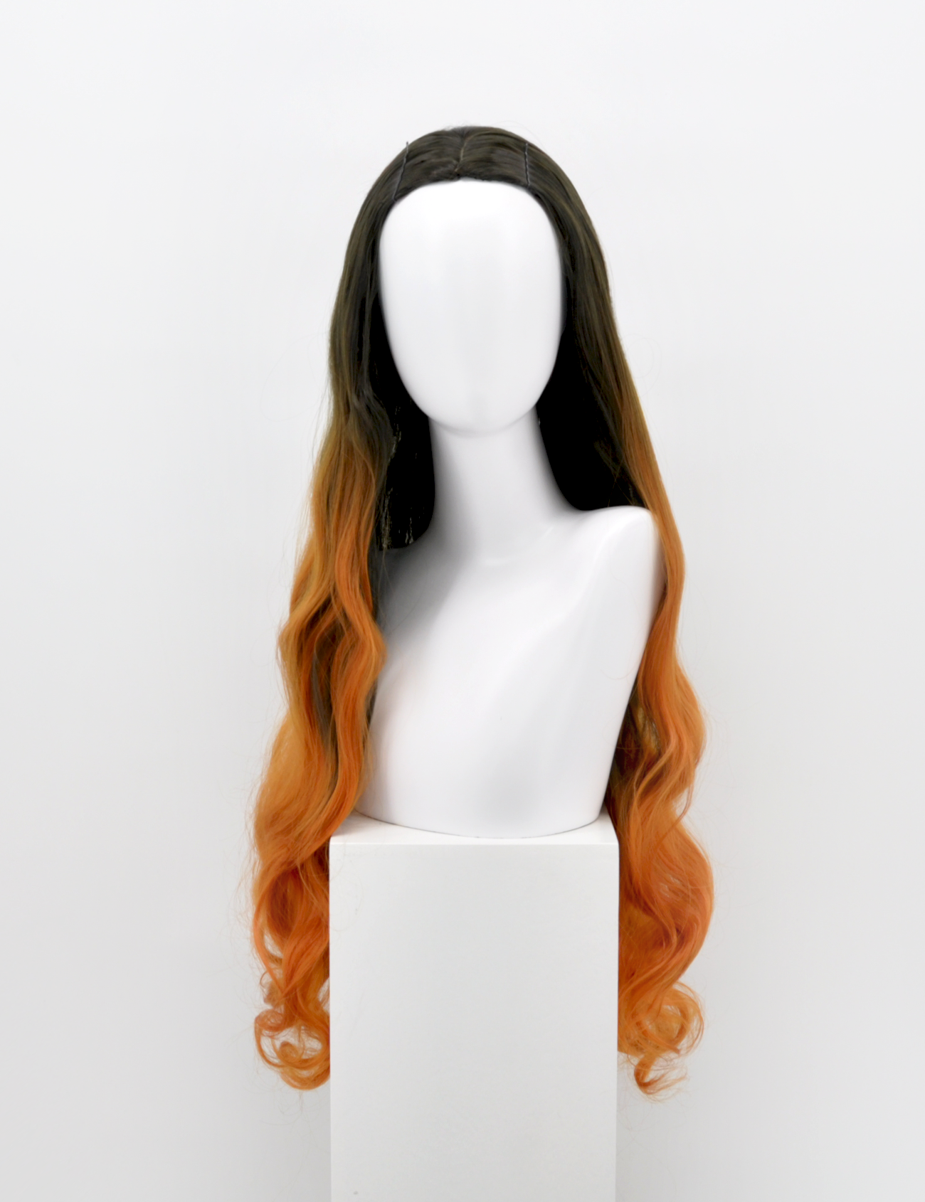 FRINGELESS WAVY LONG WIG