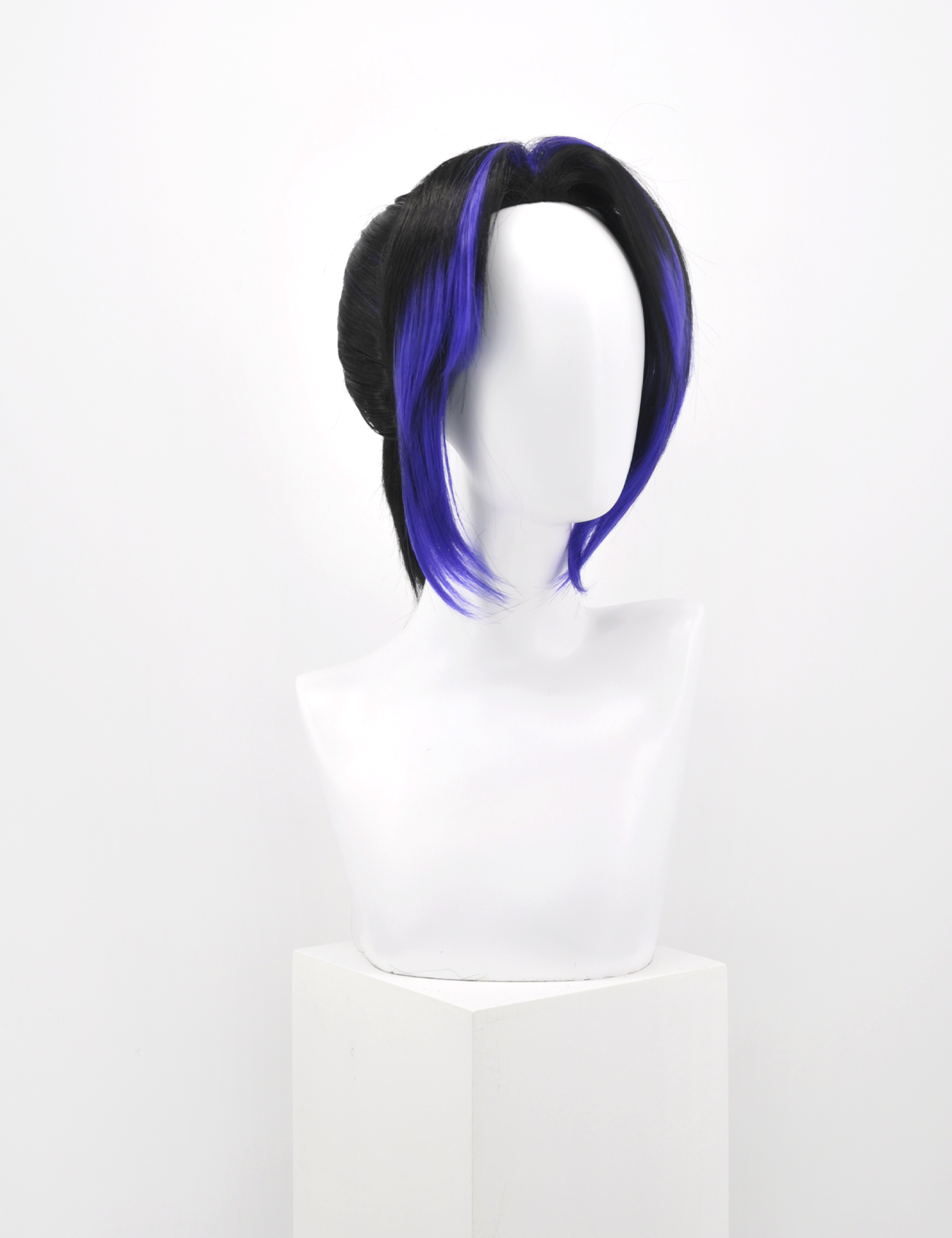 BLACK WIG WITH PURPLE HIGHLIGHTS