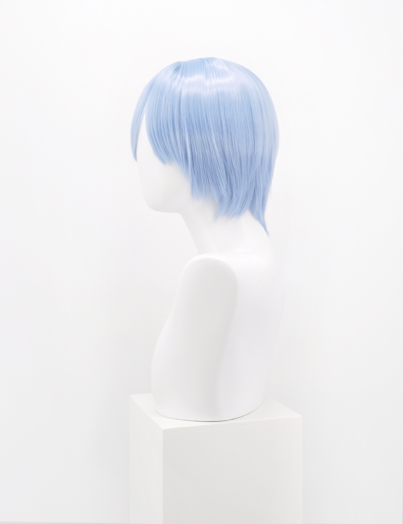 SHORT BLUE WIG