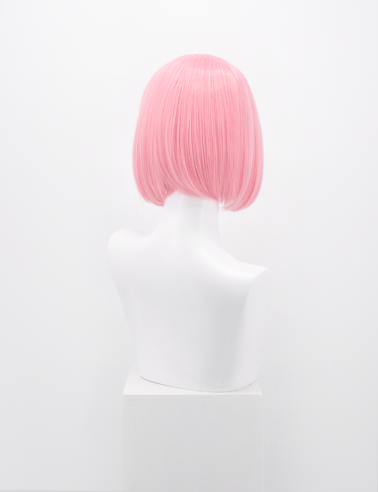 SHORT PINK WIG WITH FRINGE