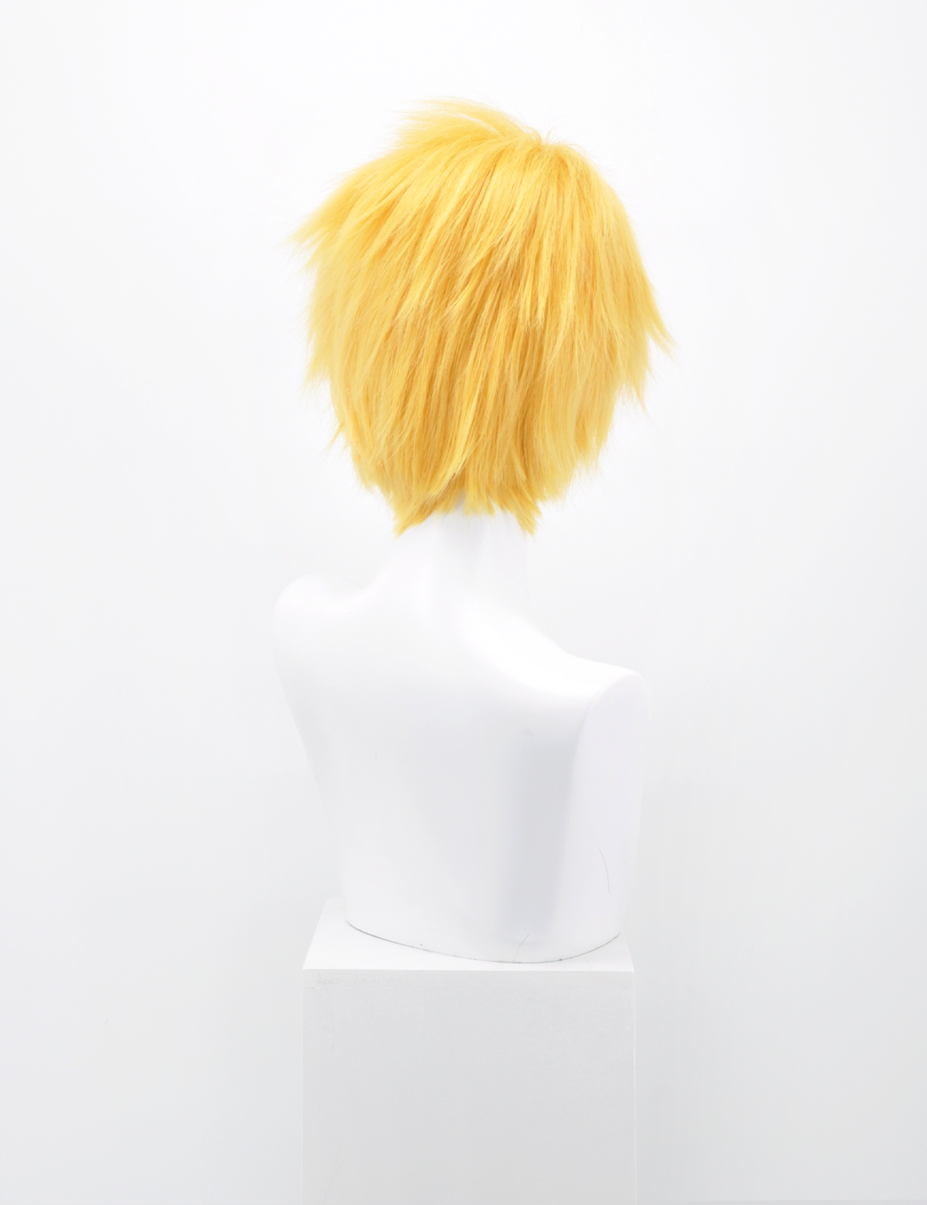 SHORT BLOND WIG