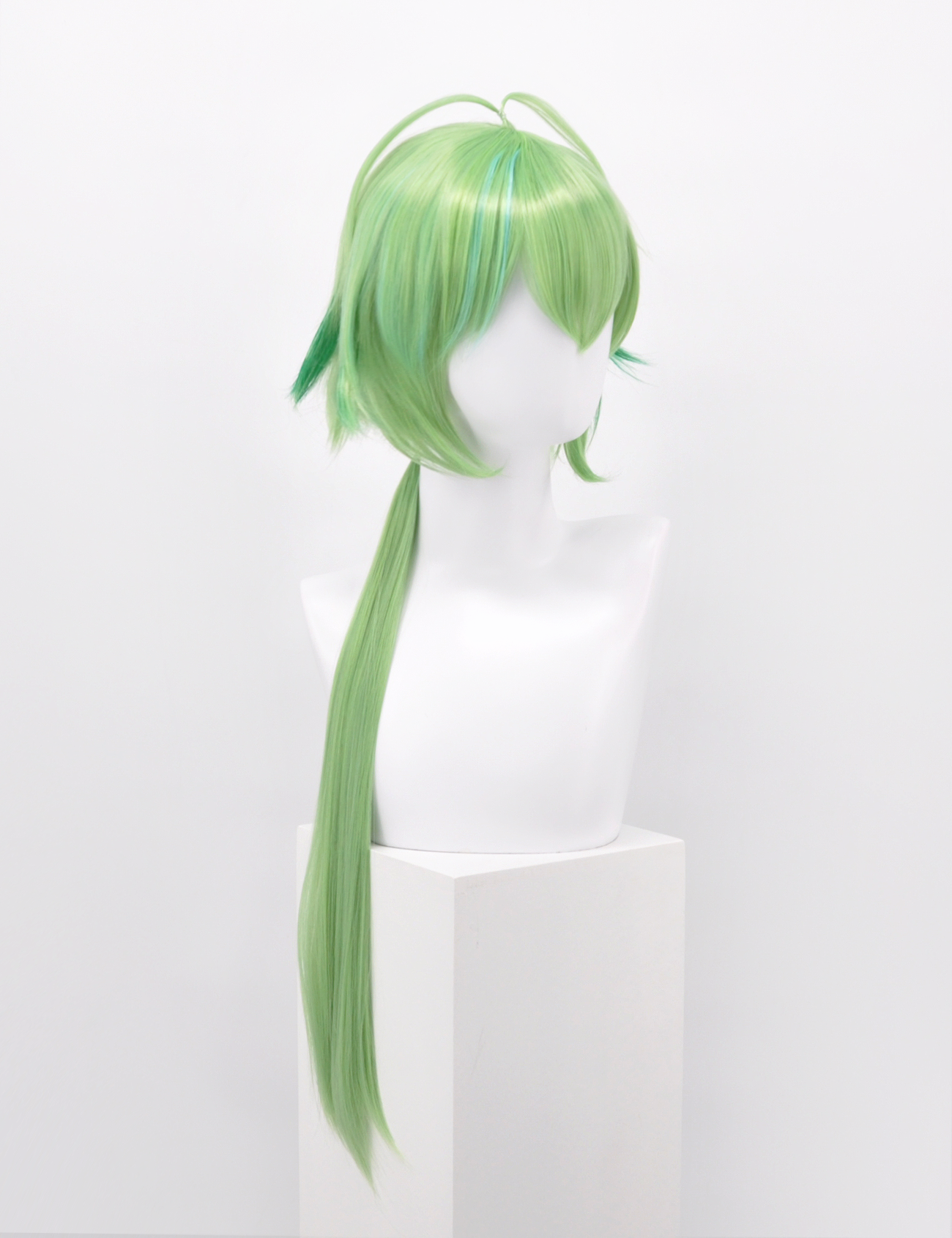 SOFT GREEN WIG