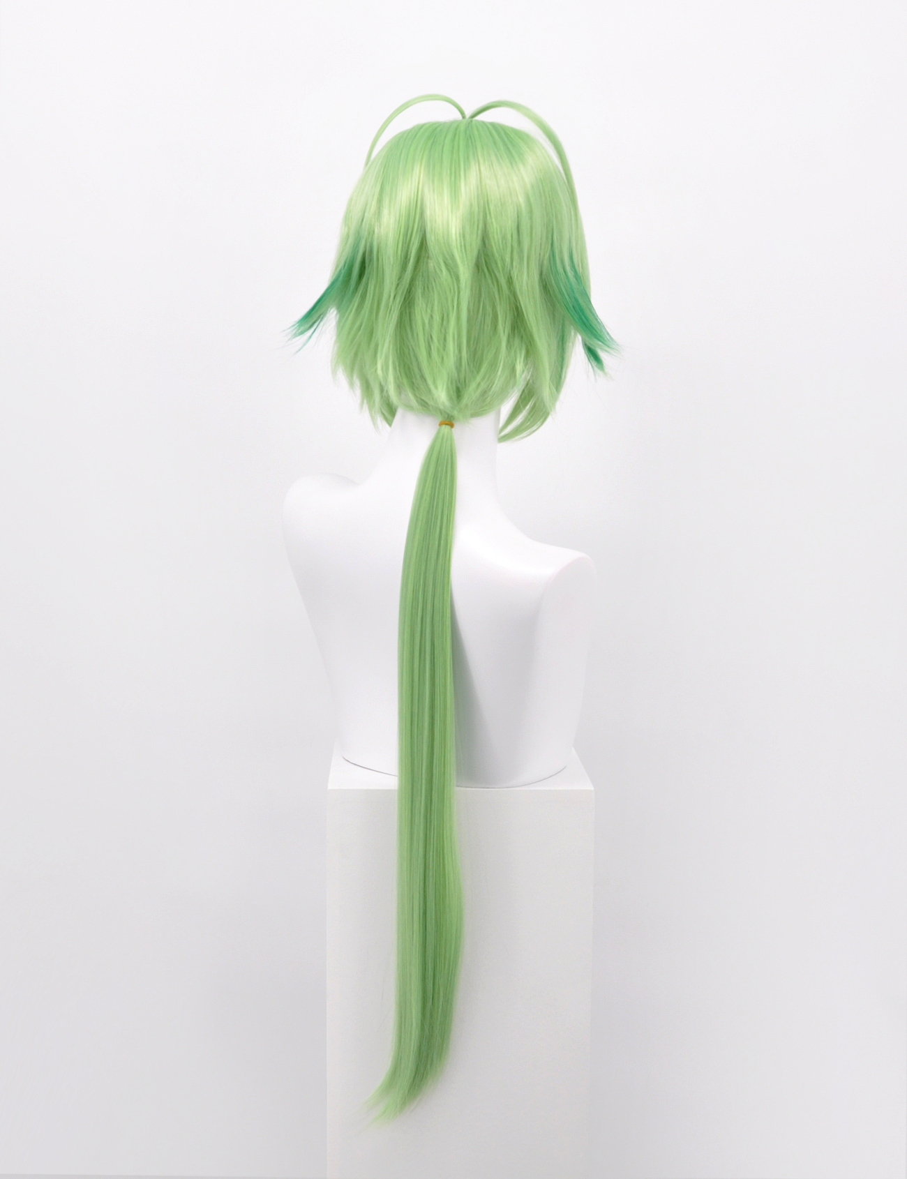 SOFT GREEN WIG