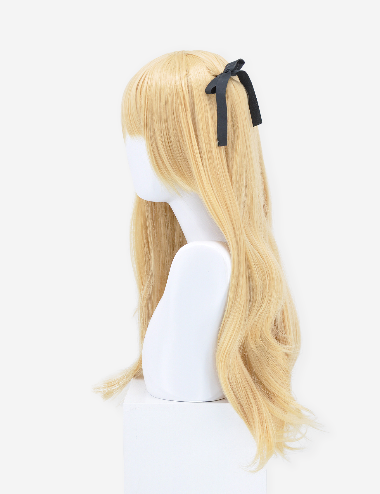 BLOND WIG WITH RIBBONS