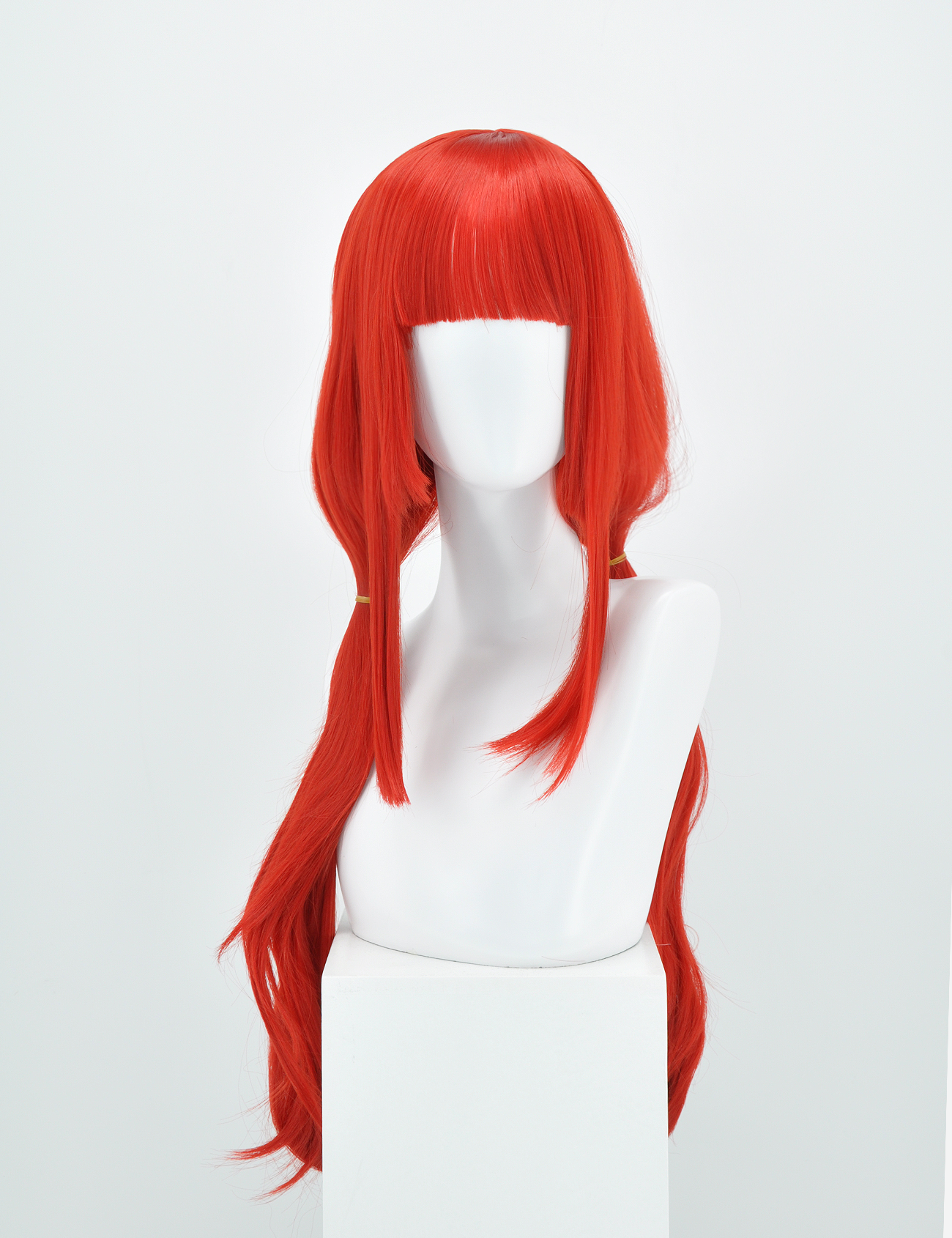 RED WIG WITH STRAIGHT FRINGE