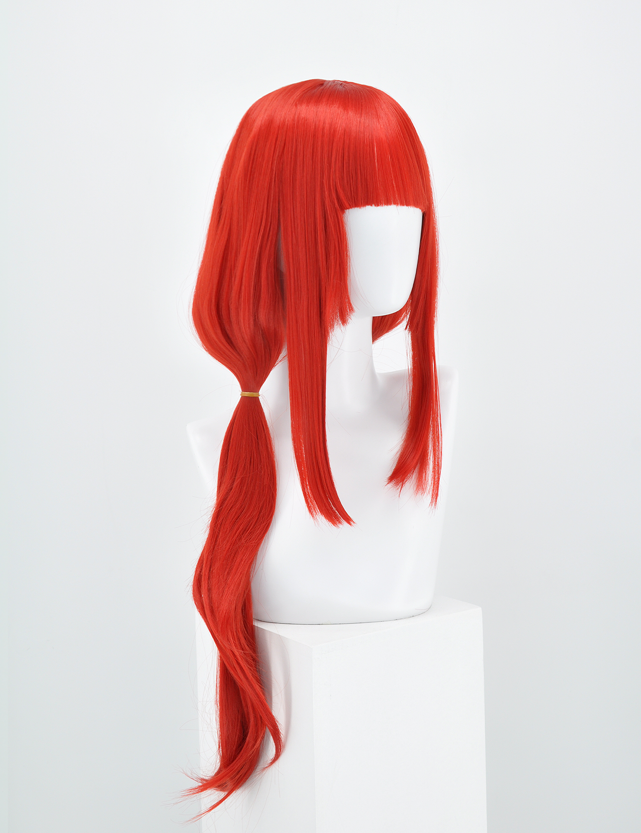 RED WIG WITH STRAIGHT FRINGE