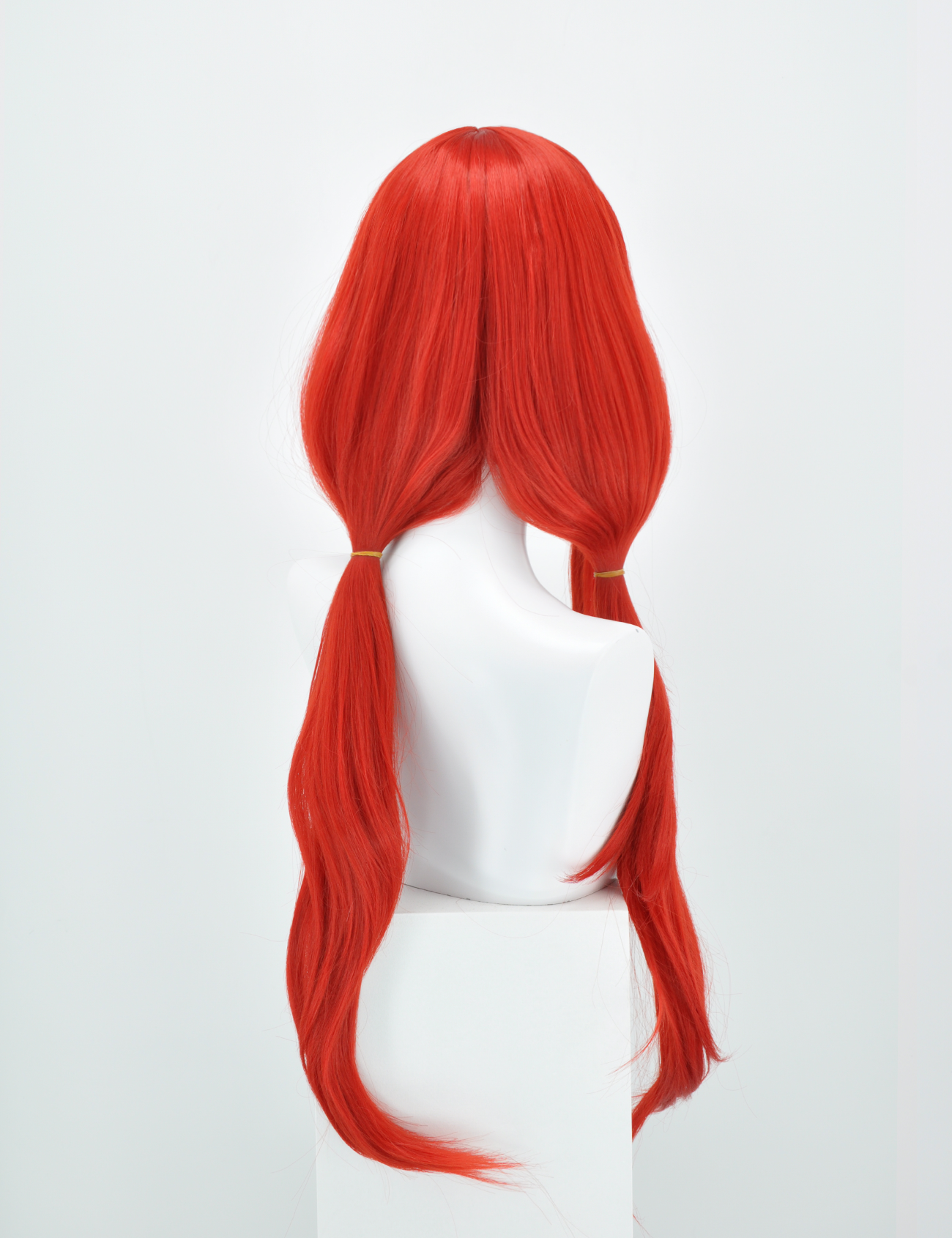 RED WIG WITH STRAIGHT FRINGE