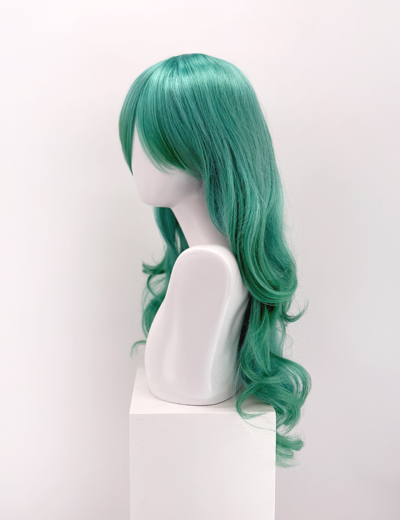 WAVY WIG - AQUA/GREEN TIFFANY