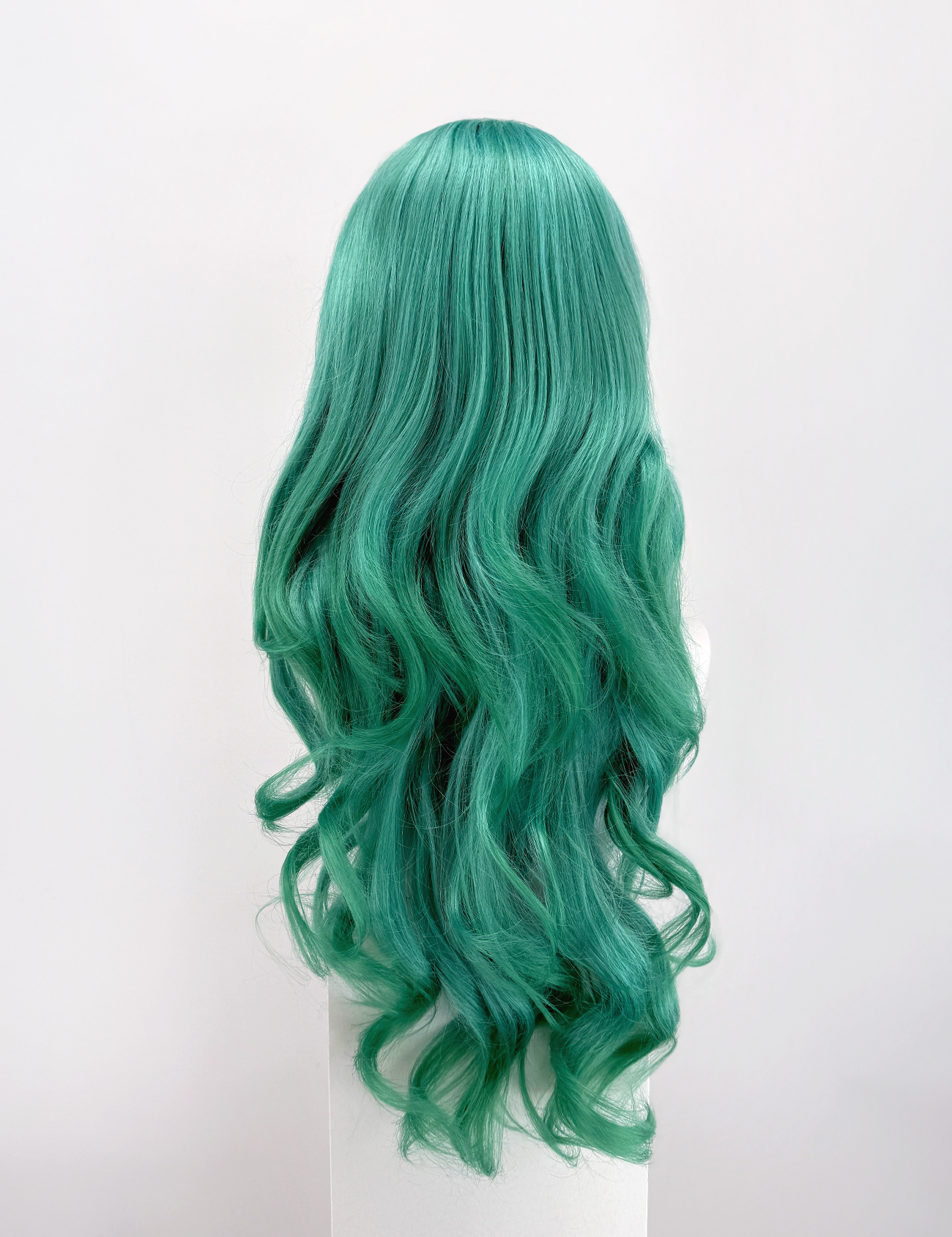 WAVY WIG - AQUA/GREEN TIFFANY