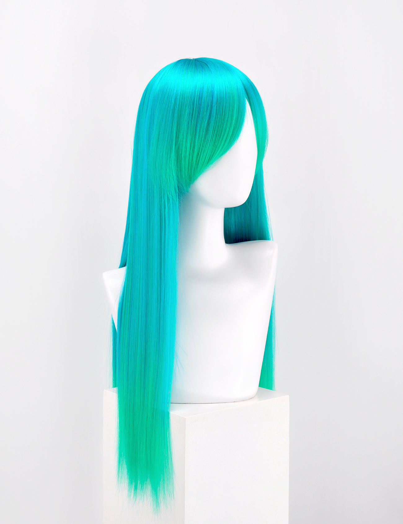 LONG WIG - AZURE/WINSOR GREEN