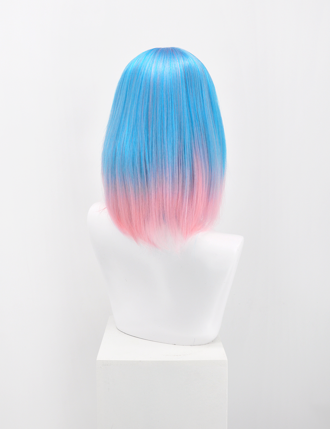 BOB WIG - AZURE/PEACH