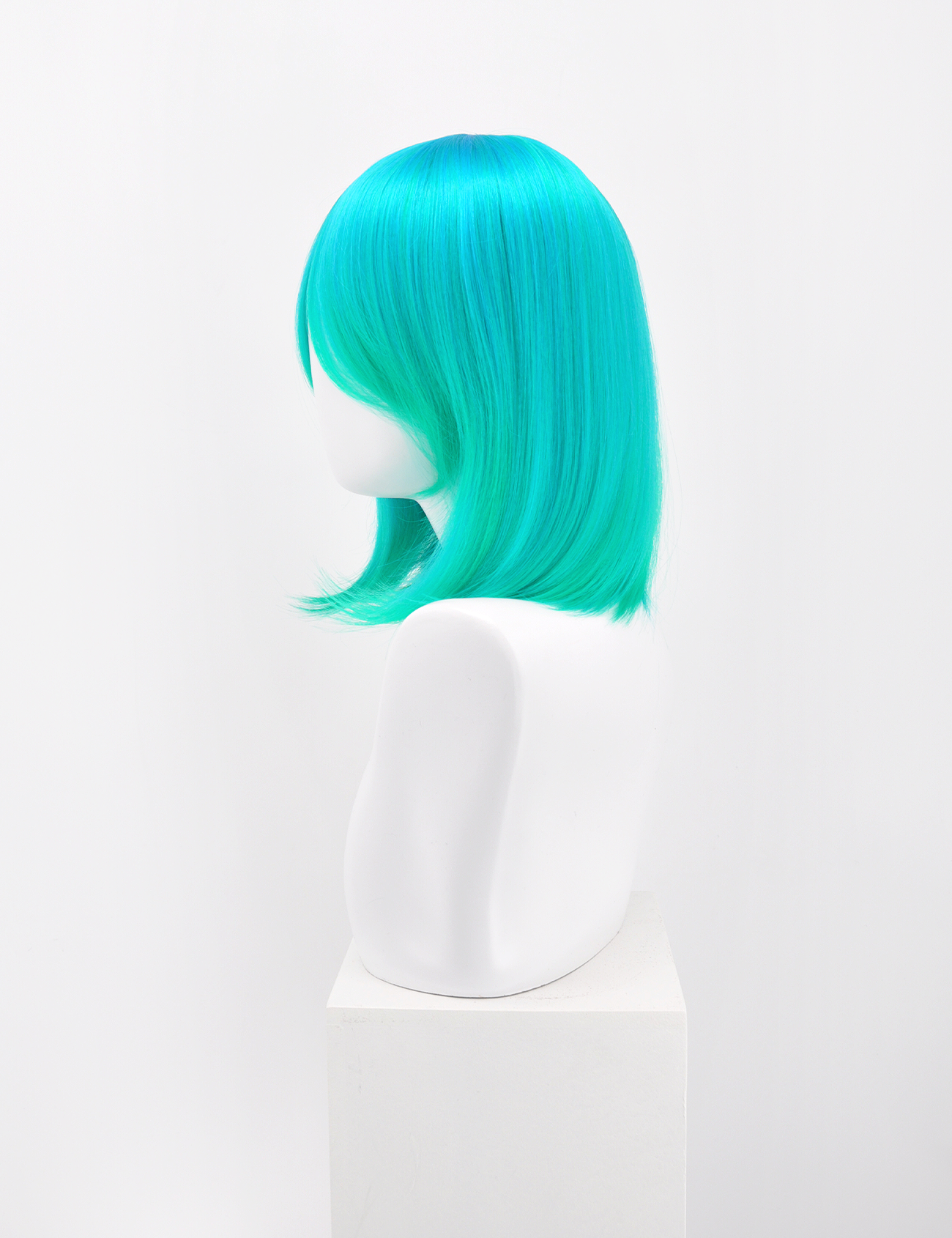 BOB WIG - AZURE/WINSOR GREEN