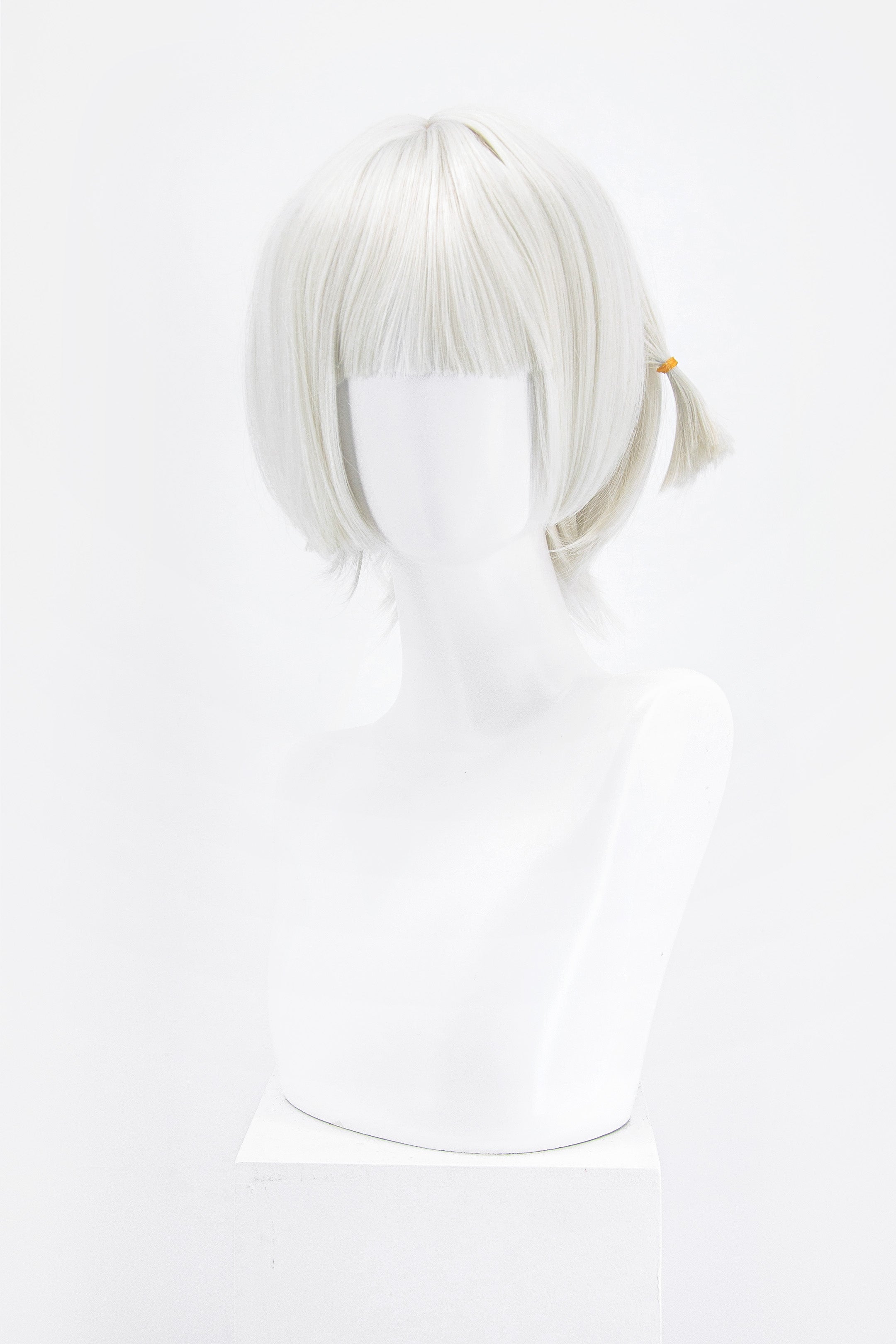 SHORT WHITE WIG